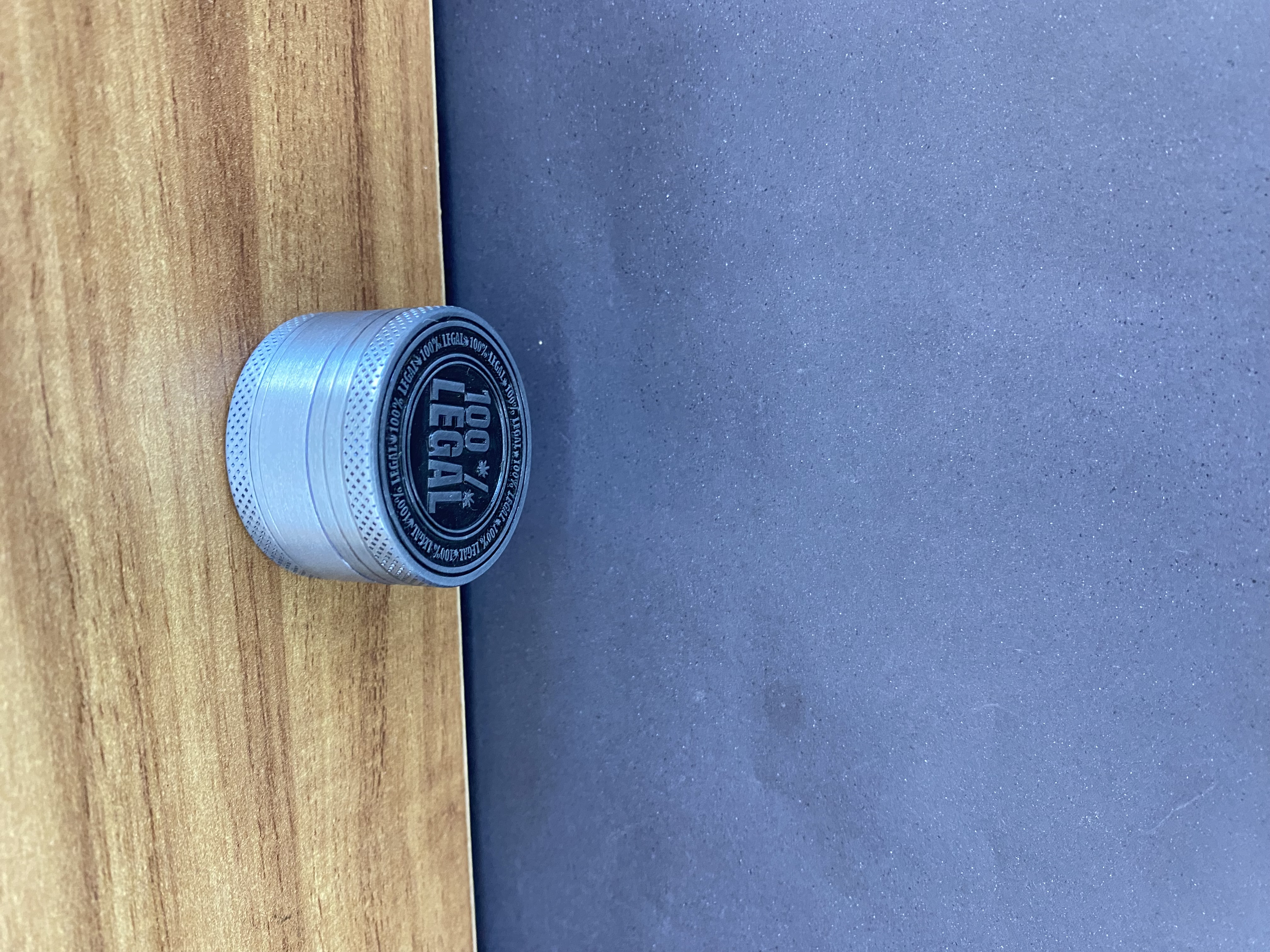 Triturador metal 100% legal